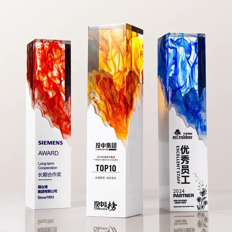 Ink Smudge LColumn Trophy